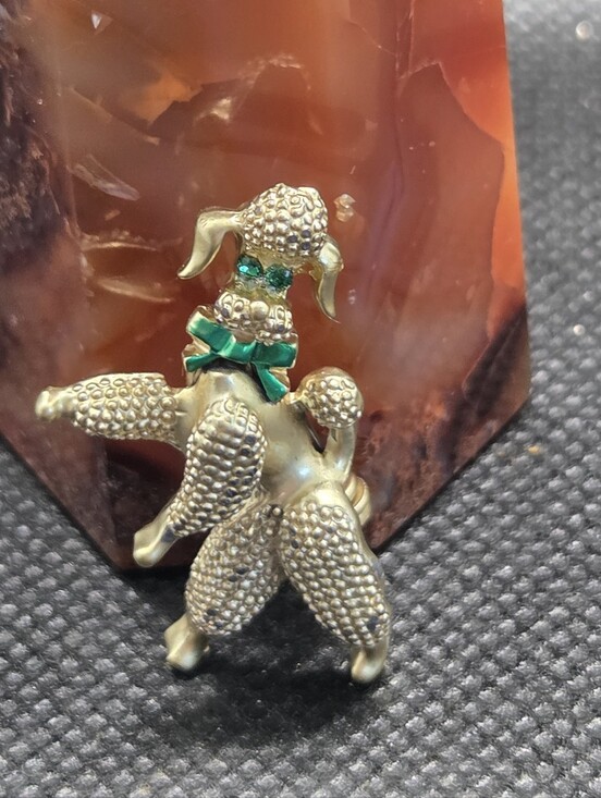Vintage Jewelry - Poodle Gold Bobblehead Brooch Vintage